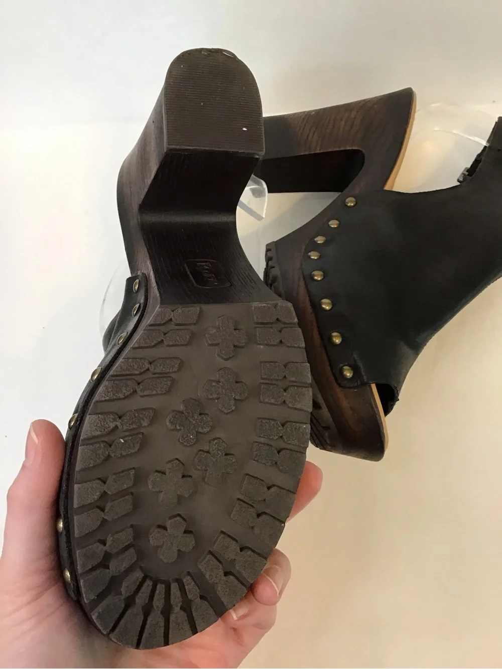 KORKS Women's Black Leather Sling-back Open Toe Nail-head Studded Platform Heels